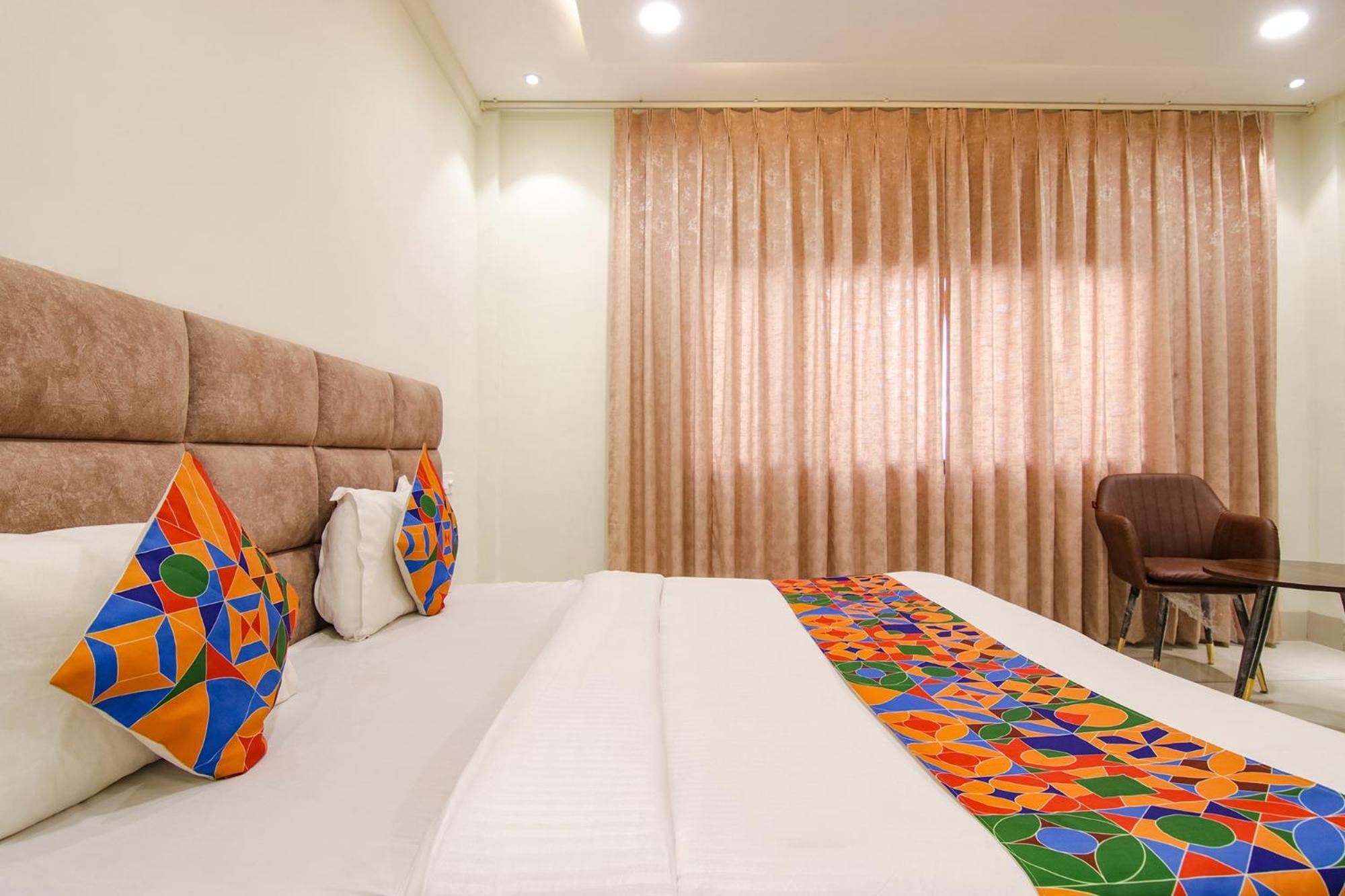 Zirakpur Fabhotel Prism Grand מראה חיצוני תמונה