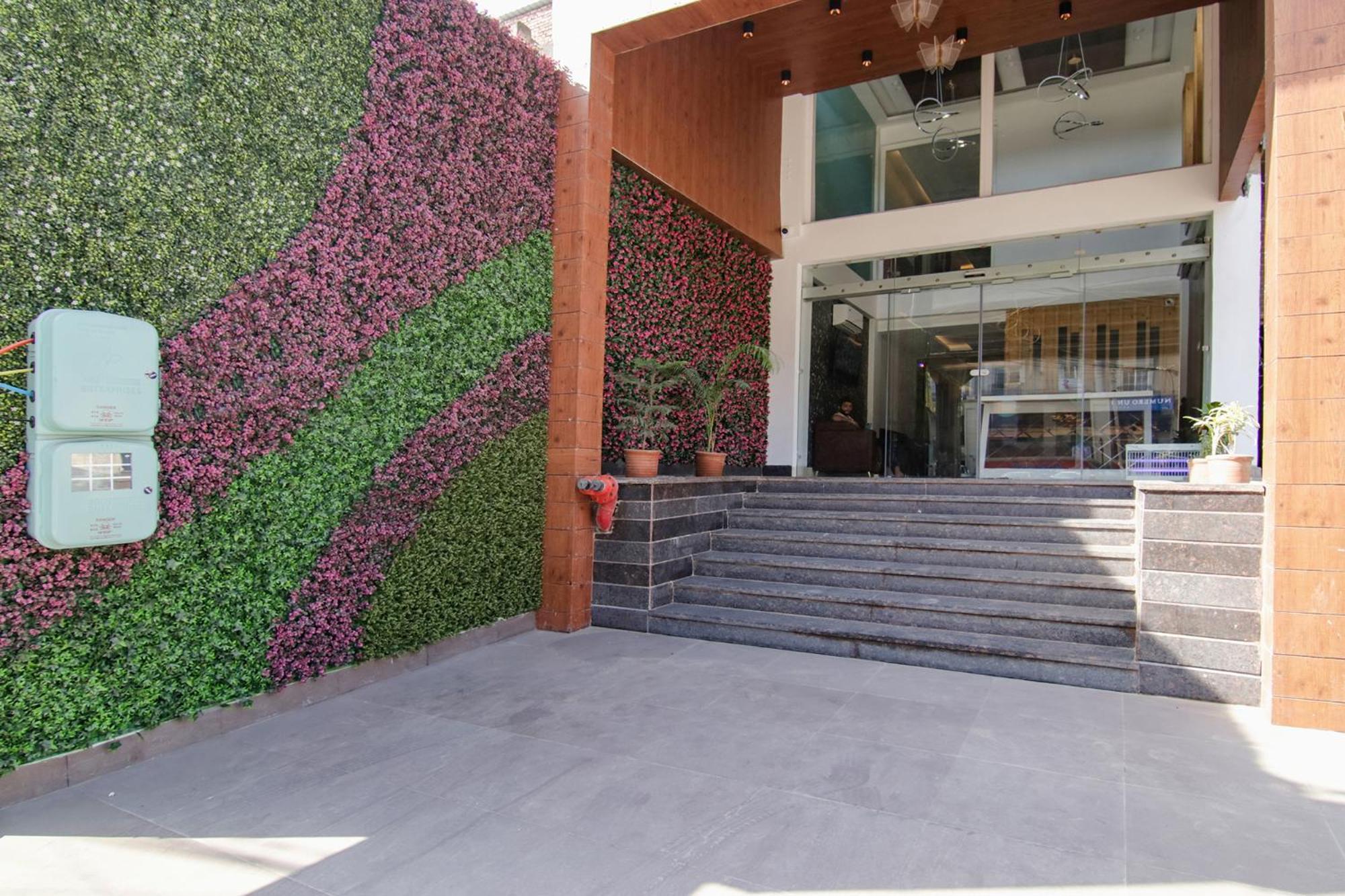 Zirakpur Fabhotel Prism Grand מראה חיצוני תמונה