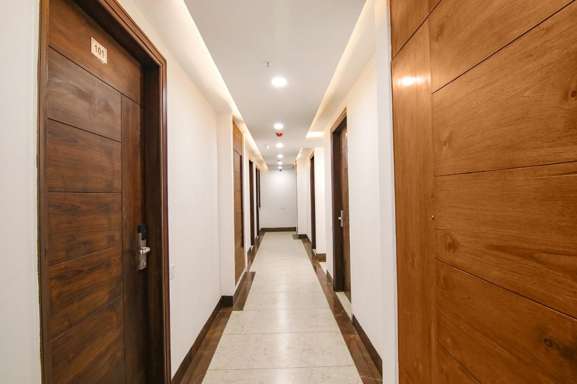 Zirakpur Fabhotel Prism Grand מראה חיצוני תמונה