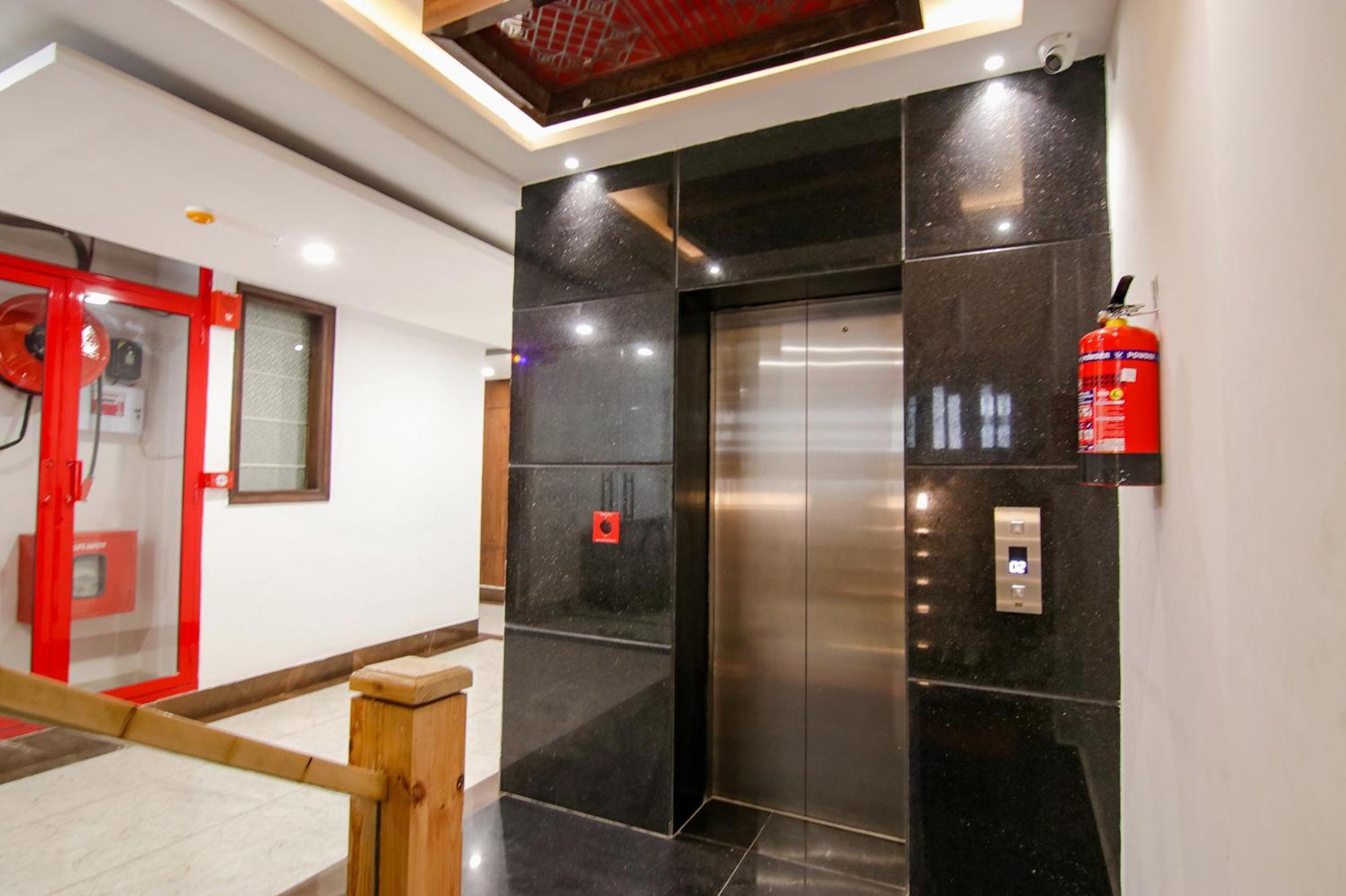 Zirakpur Fabhotel Prism Grand מראה חיצוני תמונה