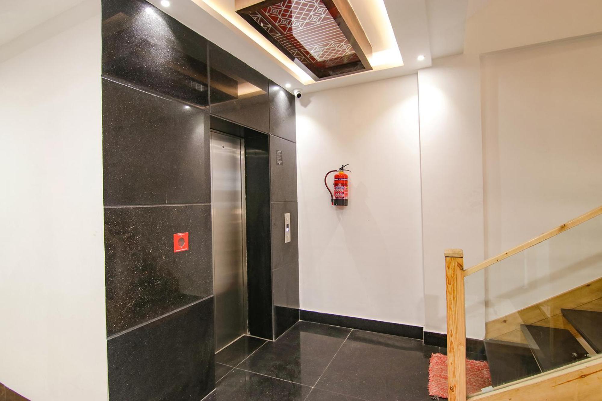 Zirakpur Fabhotel Prism Grand מראה חיצוני תמונה
