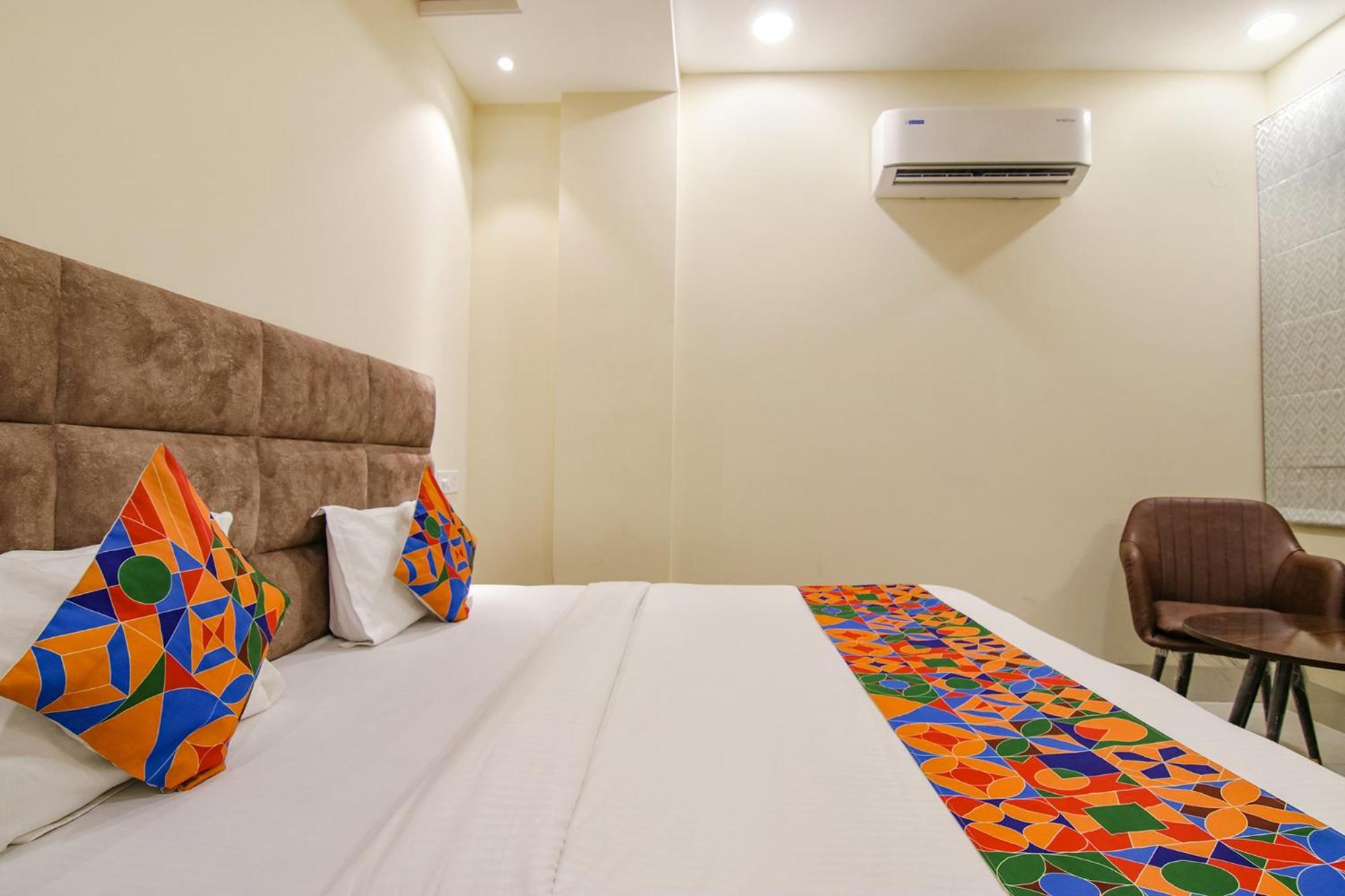 Zirakpur Fabhotel Prism Grand מראה חיצוני תמונה