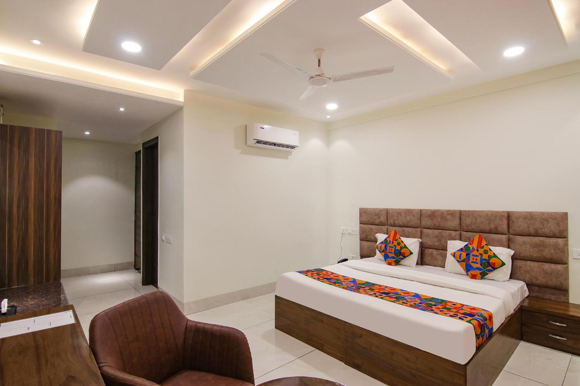 Zirakpur Fabhotel Prism Grand מראה חיצוני תמונה